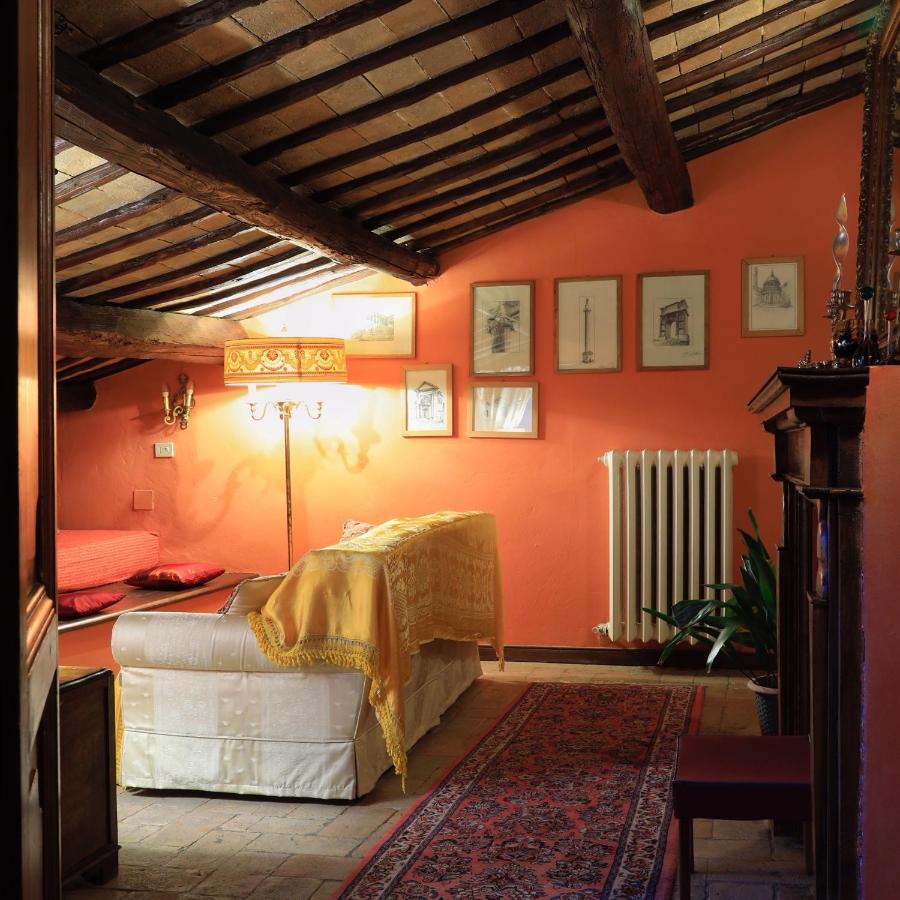Appartamento Sotto i tetti del borgo Spoleto Esterno foto